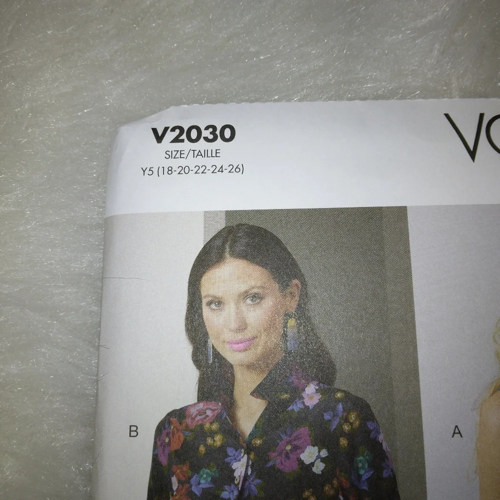VOGUE V2030 SZ 18-26 Marcy Tilton Easy A line tunic with pockets EASY!